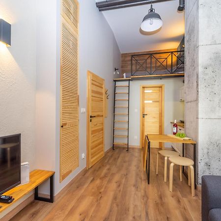 Апартаменты Mini Loft W Starym Browarze Гданьск Экстерьер фото